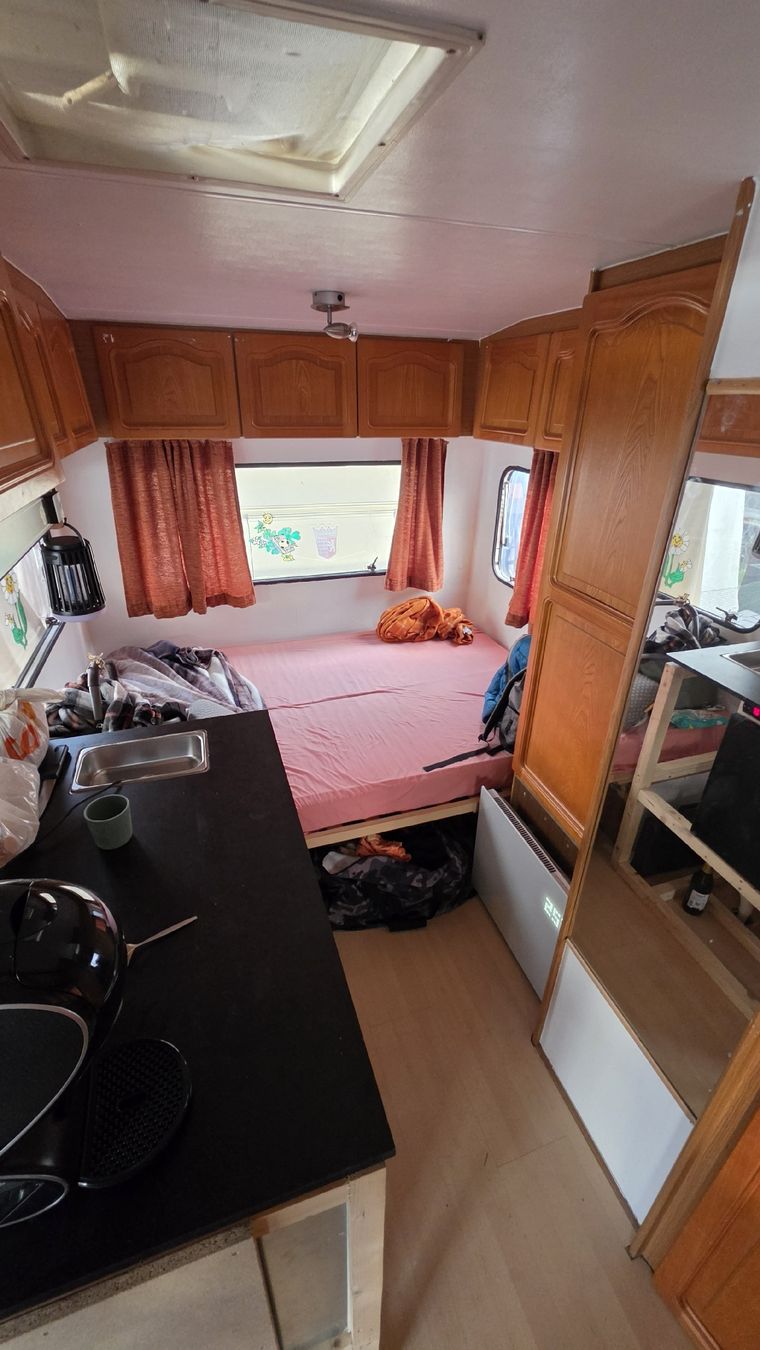Knaus Veicoli da campeggio: Wohnwagen Knaus Azur 425 – Usato da Glattbrugg venduto da F_J 5