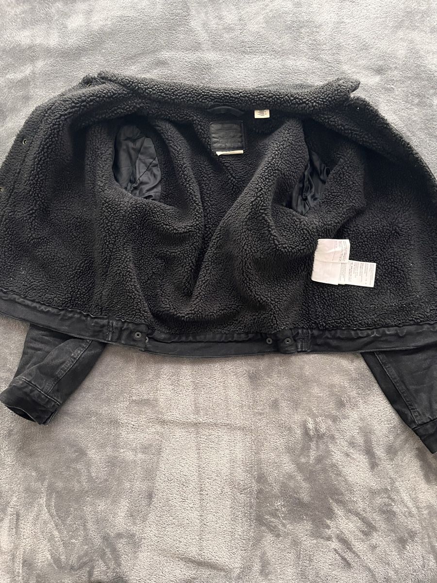 Levi's Jacken: Veste en jean Levi's noire doublée, taille S – Neu (gemäss Beschreibung) aus Meyrin von  2