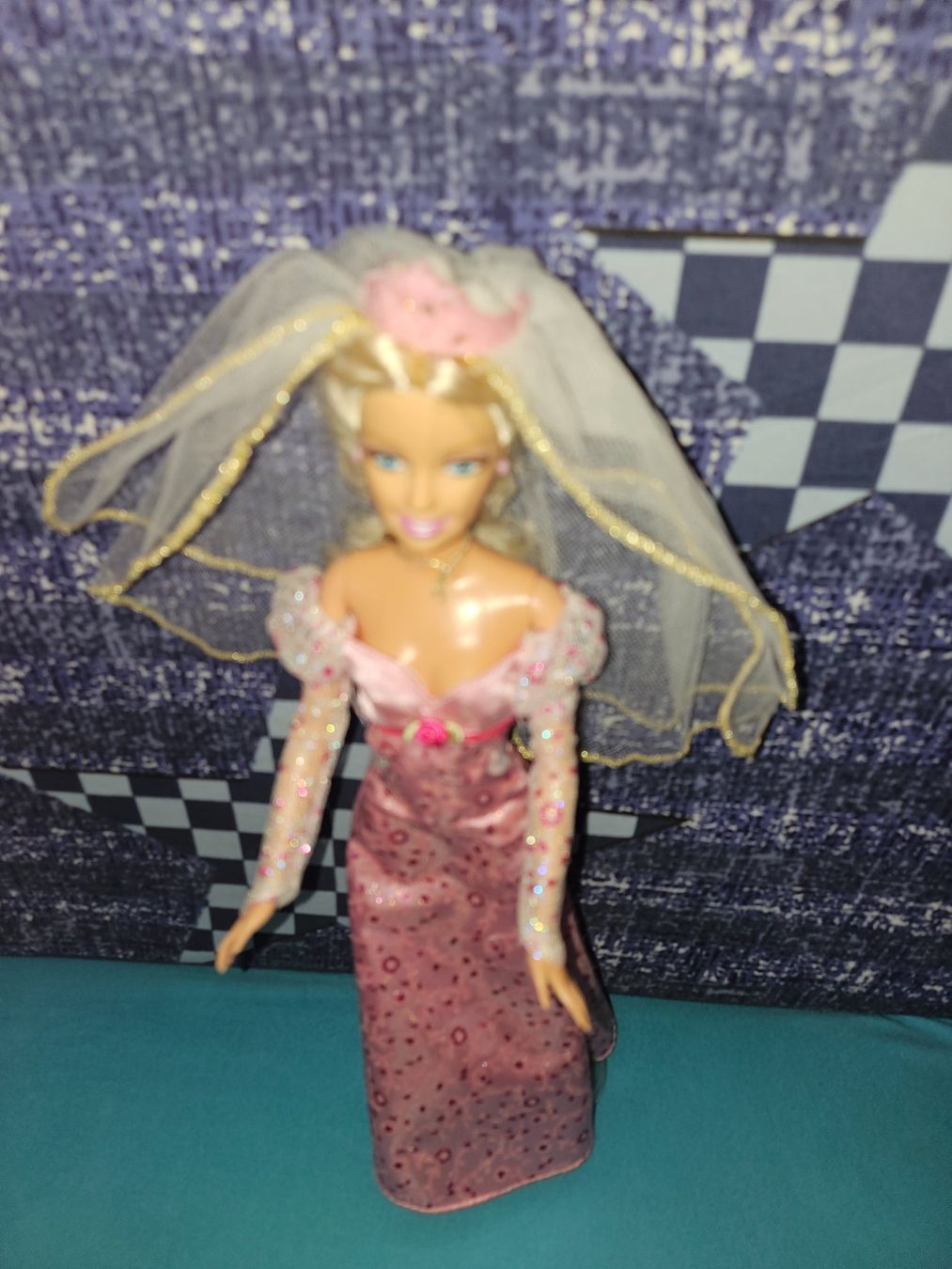 Puppen: 2 schöne Barbie Bräute – Gebraucht aus Thun von Shame 2
