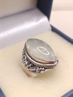 Vintage 925er Silber Ring mit Natur kristall Top