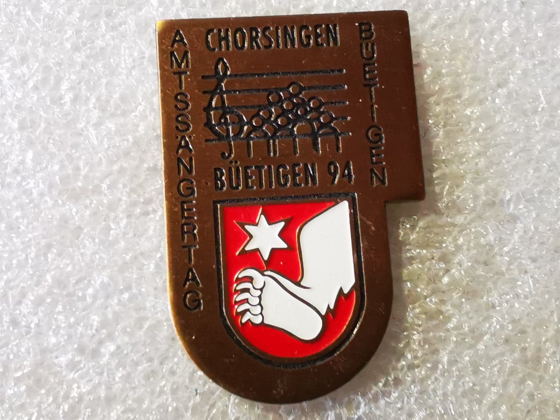 Placchette & Badge: Ansteckpin 153: Chorsingen Büettigen – Usato da Oppligen venduto da Pin-Fall-Shop