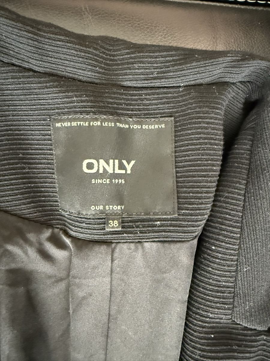 Only Giacche: ONLY Black Blazer Jacket Size 38 – Usato da Winterthur venduto da yar_dpp8 2