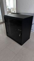 Netzwerkschrank 12U mit Glas/Türe, abschliessbar, 60cm tief