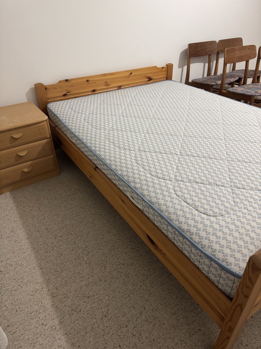 Betten: Bett 140cm – Gebraucht aus Pfungen von hostelil 1