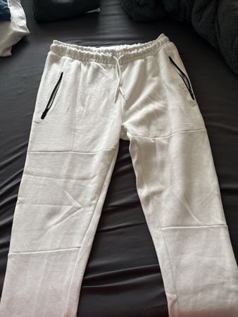 weisse trainerhose