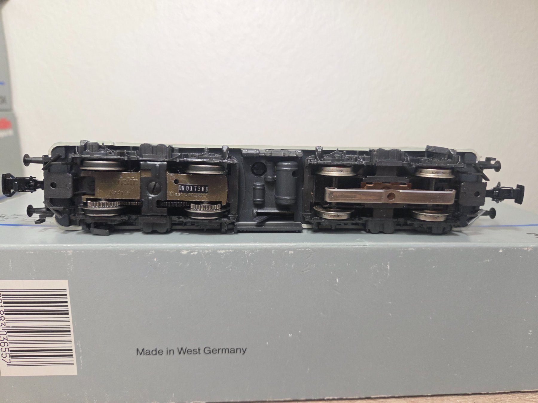 Märklin Modellini di ferrovie: Märklin 3655 E-Lok BR 111 DB Digital H0 – Usato da St-Aubin-Sauges venduto da Lo_Go 5