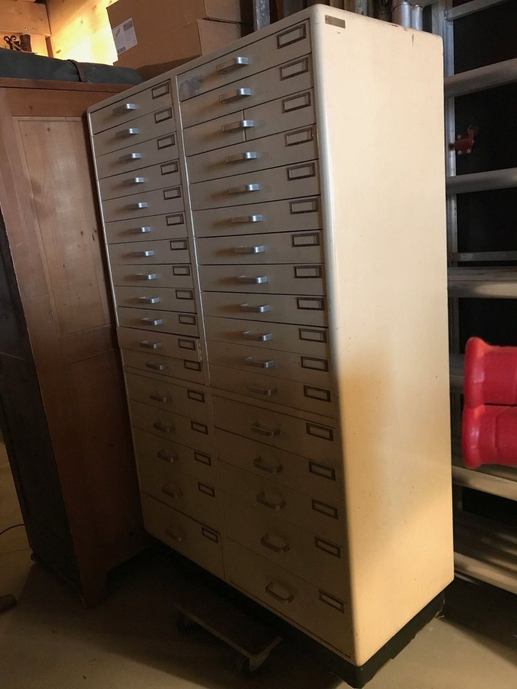 Cassettiere: Meuble de dentiste ou médical – Usato da Ste-Croix venduto da BuffetSC 1