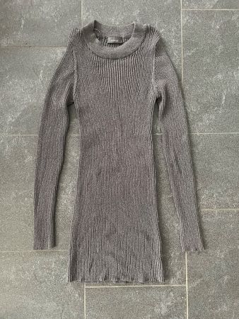 Gr.S (M) Langpullover mit extra lang Ärmeln C&A