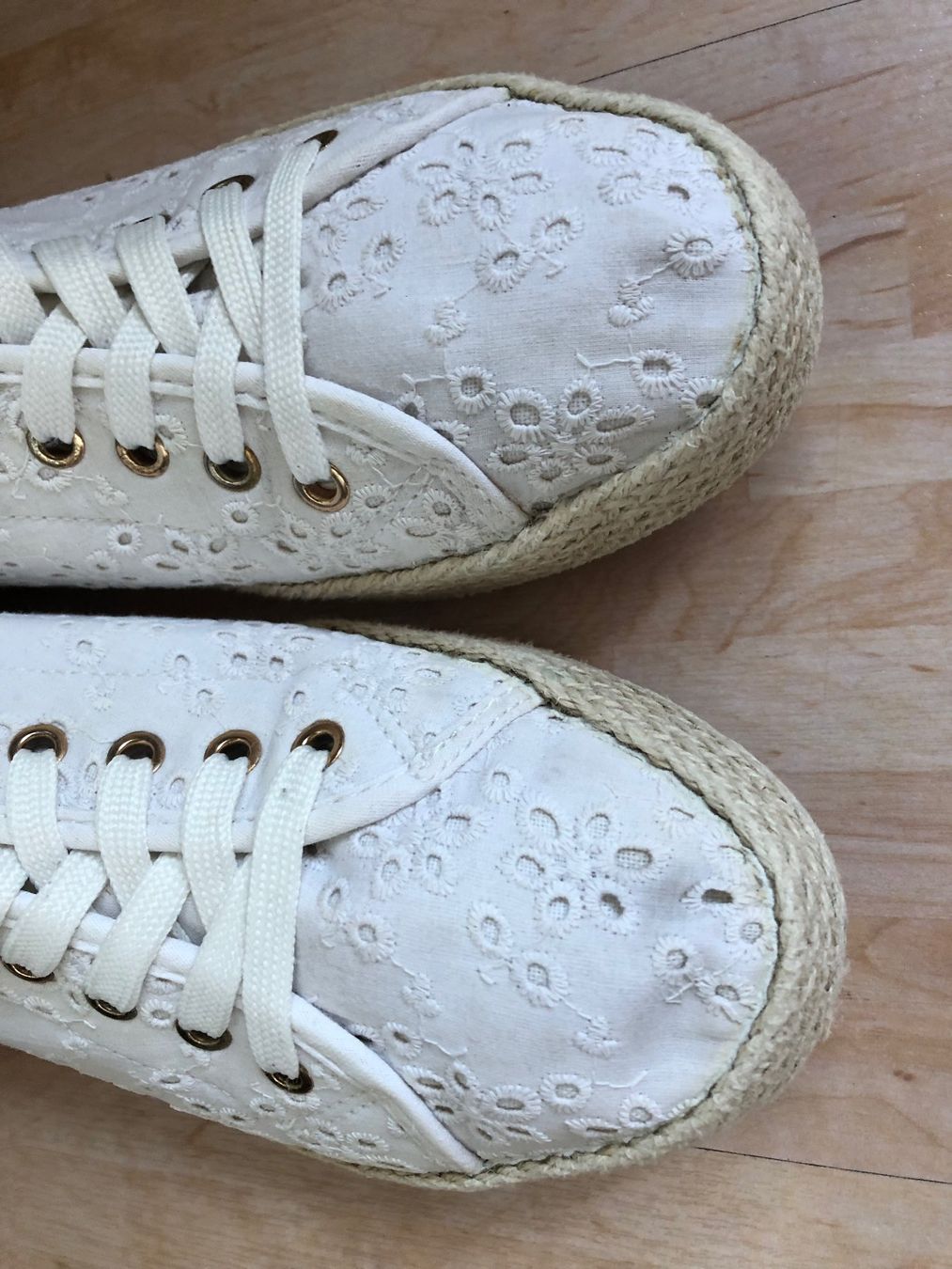 C&A Damenschuhe: C&A Sneaker, Stoffschuhe, Boho-Stil, weiss, Grösse 39 – Gebraucht aus Zürich von aboxi 1