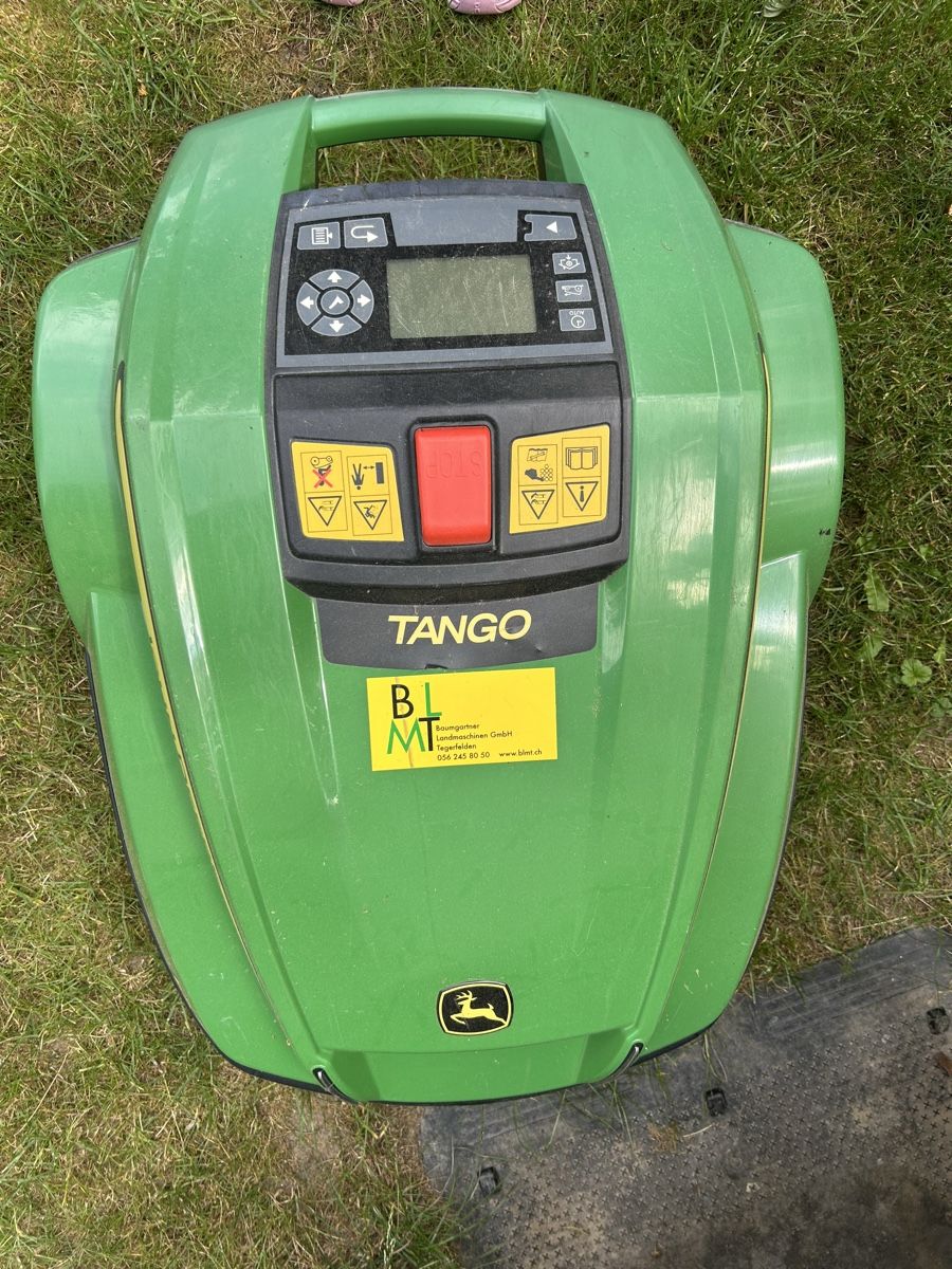 John Deere Tagliaerba: John Deere Tango E5 Mähroboter inkl. Ladestation & Schutzdac – Usato da Endingen venduto da Noisy-Colours