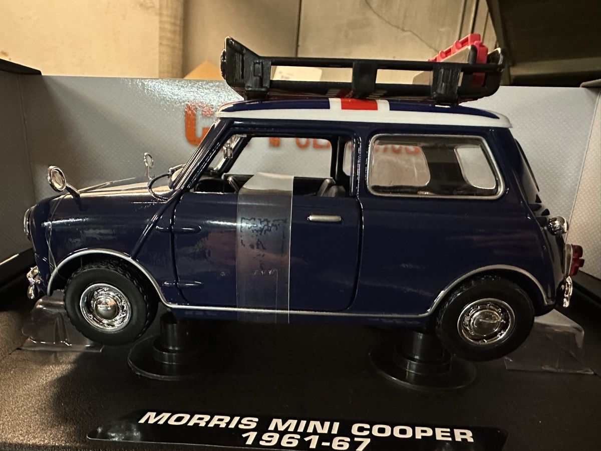 Cooper Modellini d'auto: Mini Cooper Morris 1961 -1967 Oldtimer classic gb – Nuovo (secondo la descrizione) da Reinach AG venduto da rares75 2
