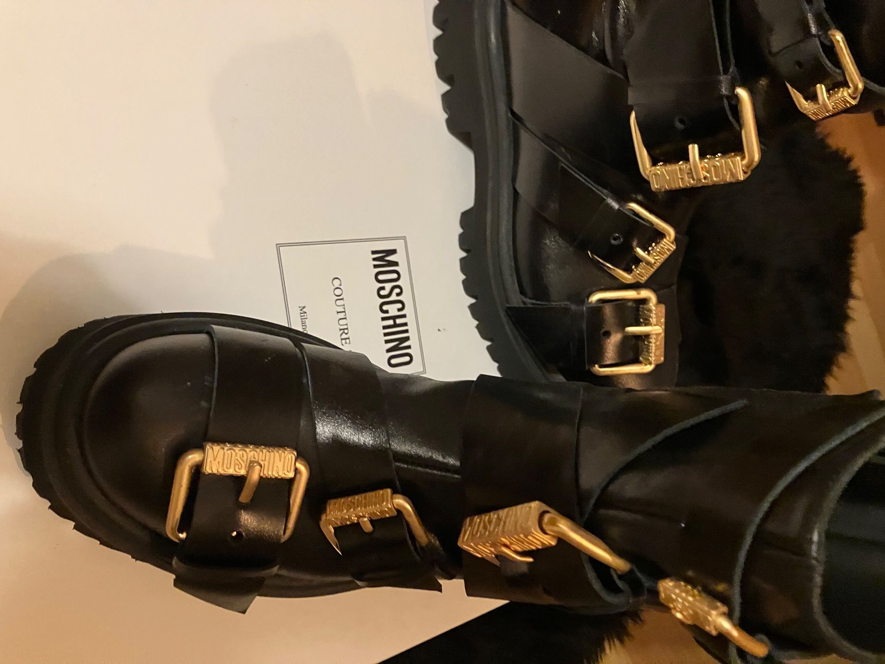 Moschino Scarpe da donna: Boots moschino noires montantes – Usato da Boncourt venduto da Ambiance 1