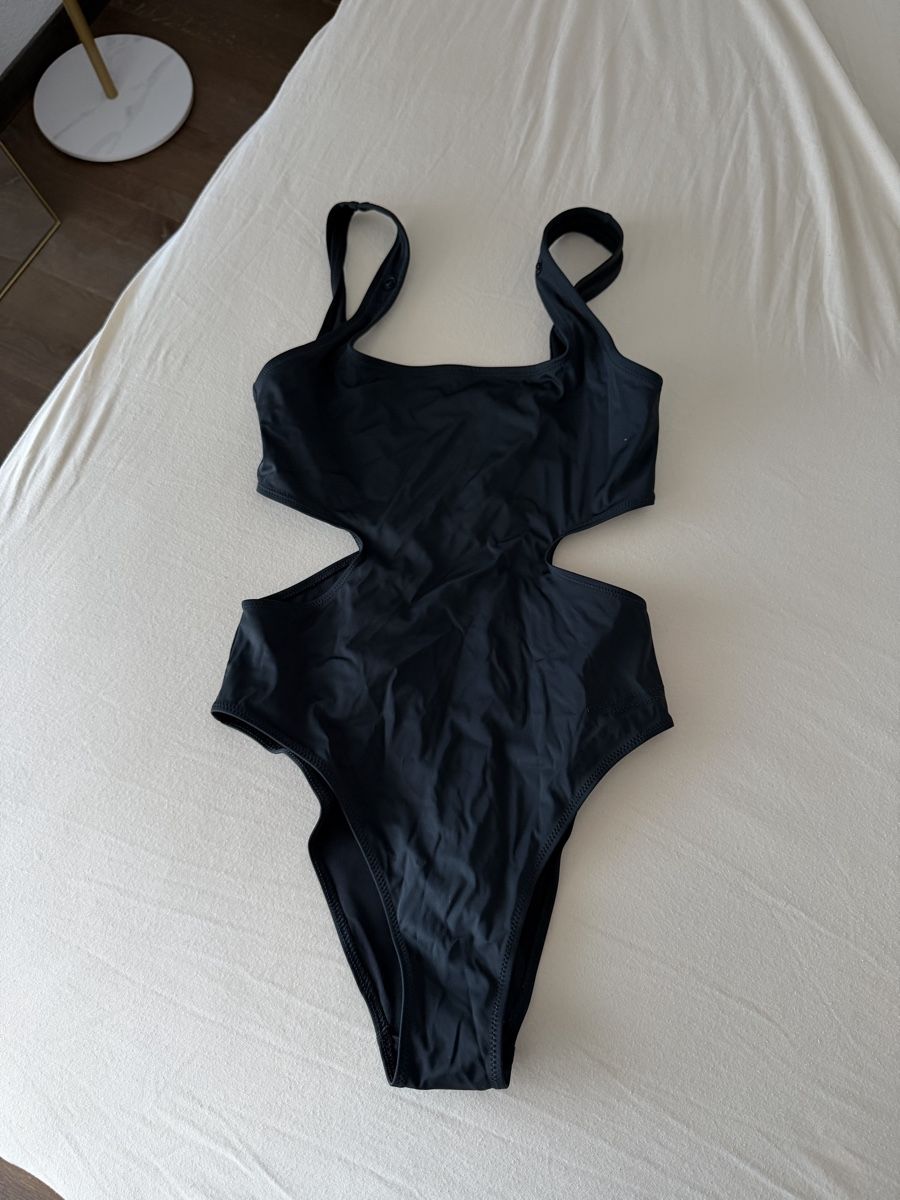 H&M Costumi da bagno & Bikini: H&M Badenazug, M – Usato da Münchenwiler venduto da AM3280