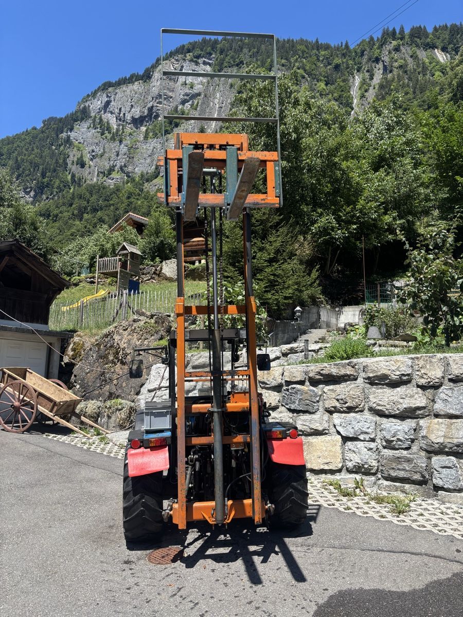 Gabelstapler & Hubwagen: Dreipunktstapler – Gebraucht aus Lütschental von Fiessli71