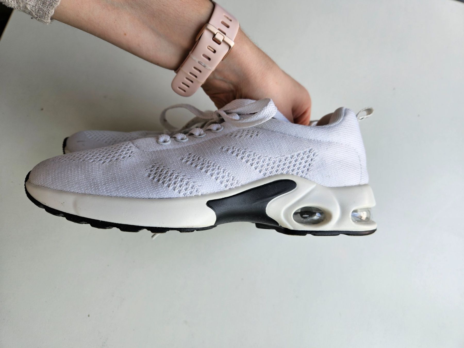 Chaussures hommes: Weisse Sneakers Gr.38 – D'occasion à Schaffhausen par sabrina915 2
