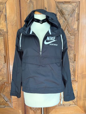 NIKE SPORTSWEAR JACKE Gr.  XS Neu