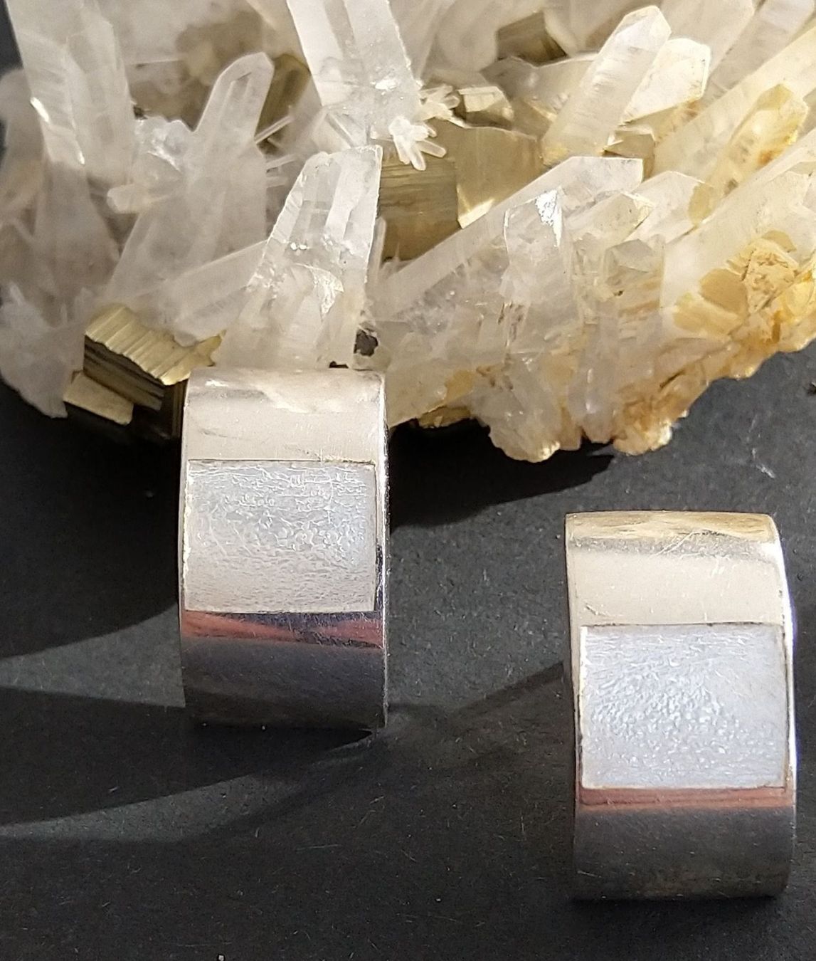 Orecchini pendenti & Orecchini a lobo: PERLMUTT OHRRINGE IN 925 SILBER – Usato da Romanshorn venduto da BoutiqueA 1
