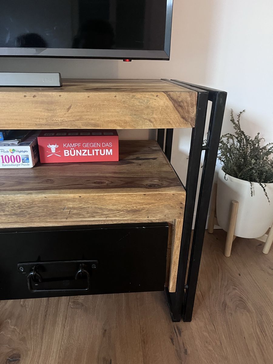 Kare Mobili TV: TV-Möbel (Holz/Metall) – Usato da Liestal venduto da Xenias01 2
