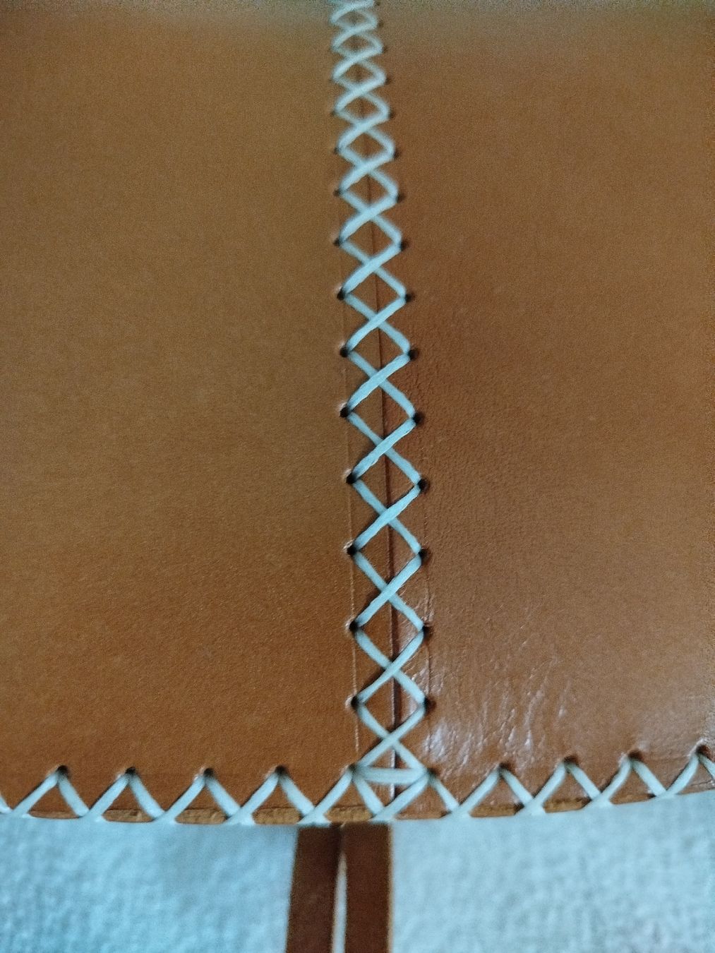 Taschen für Damen: Handtasche aus Kernleder – Neu (gemäss Beschreibung) aus wallisellen von kuriala555 3