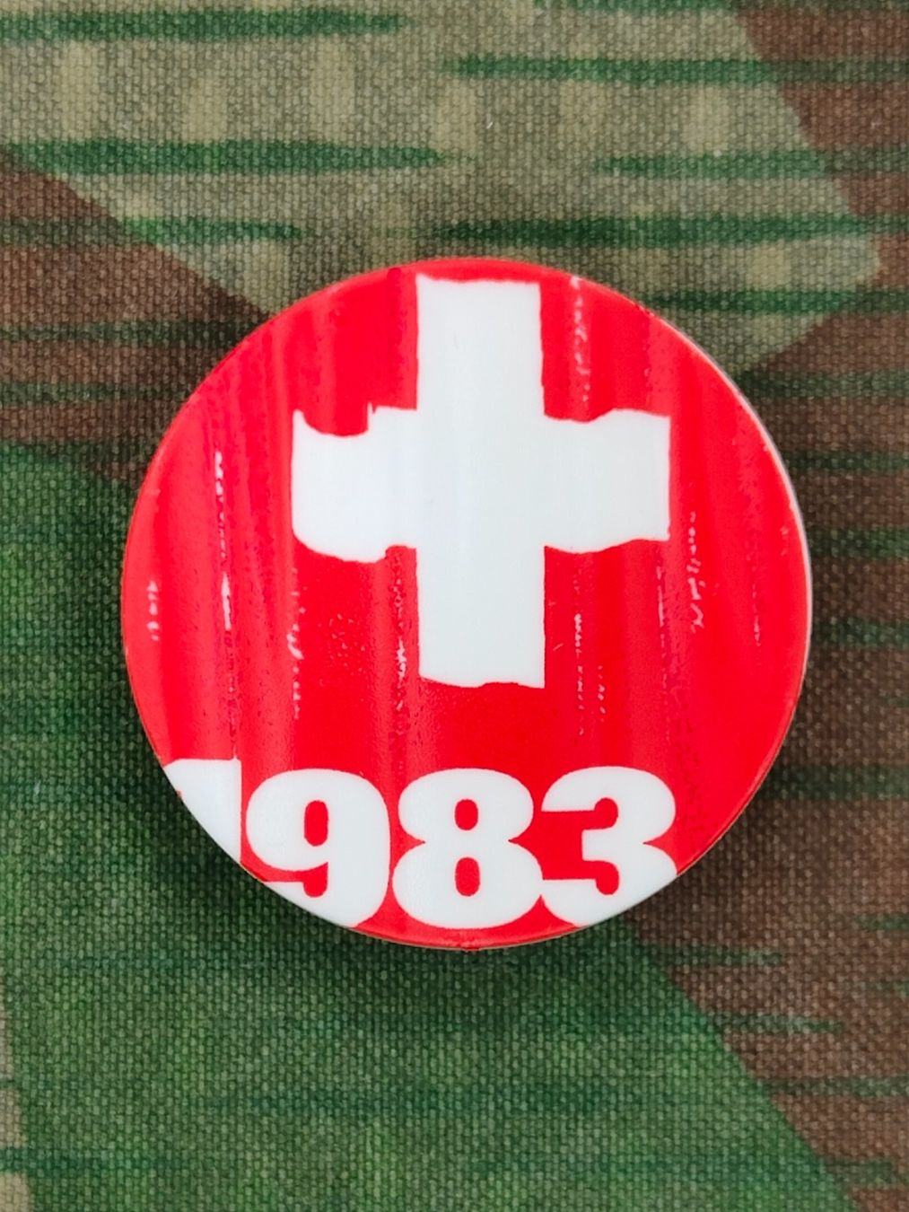 Plaketten & Abzeichen:  1. August Abzeichen 1983 – Gebraucht aus Bauma von SwissMilitaria