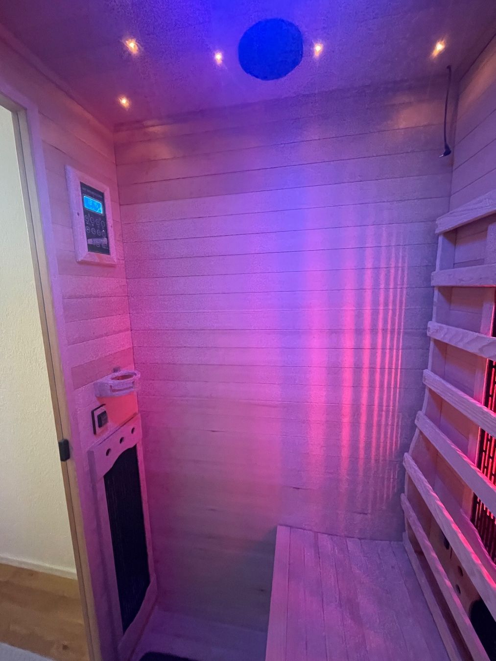 Sauna & Zubehör: Neuwertige Infrarot Sauna WST – Gebraucht aus Dietikon von cheerbby 1
