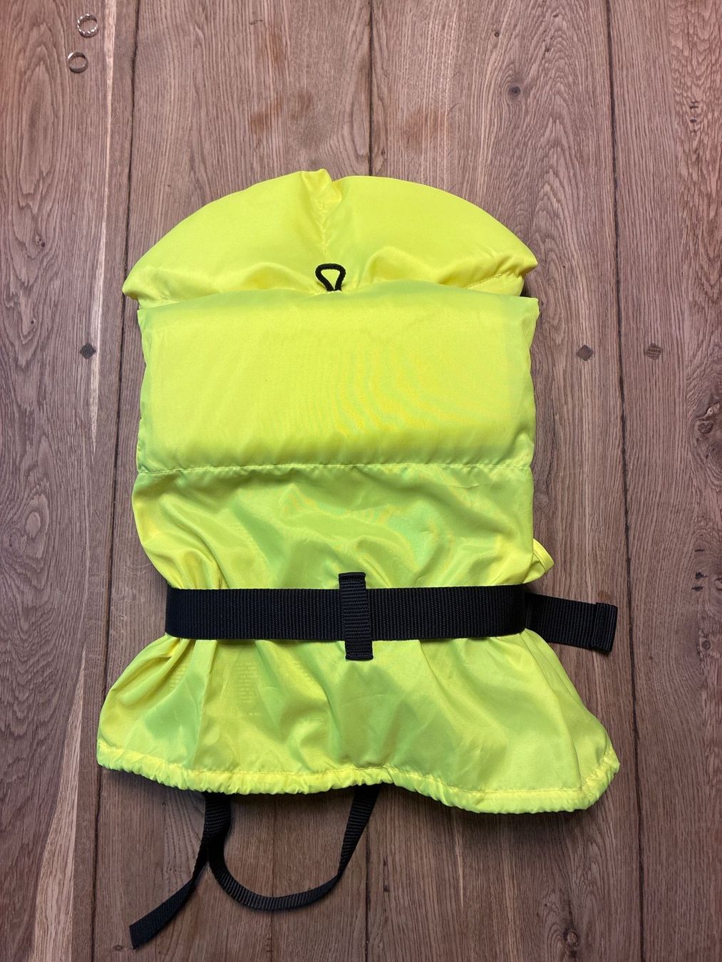 Gilets de sauvetage: Schwimmweste Spongebob Grösse M gelb mit Pfeife – D'occasion à Guntershausen par Gloominati 1
