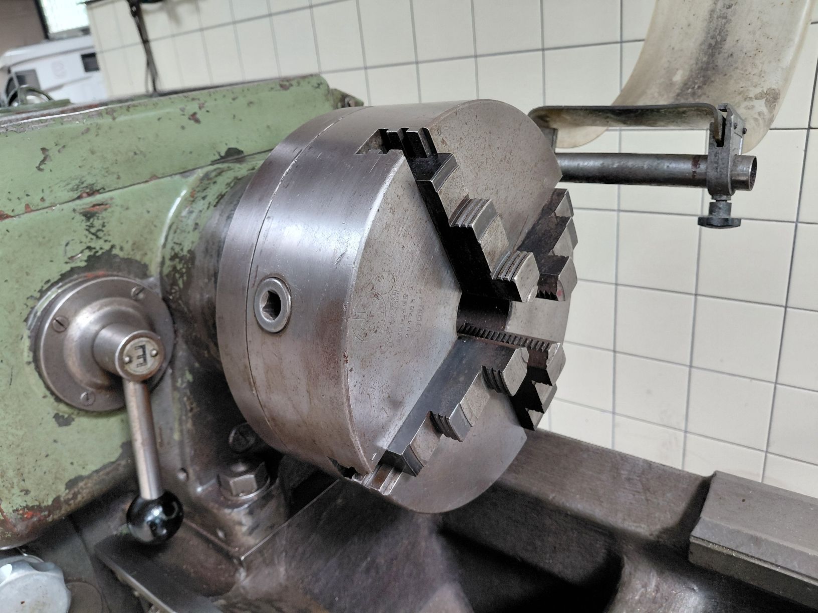 Tutte le macchine: Menziken M200 Drehbank – Usato da Schüpfen venduto da Marathon013 3