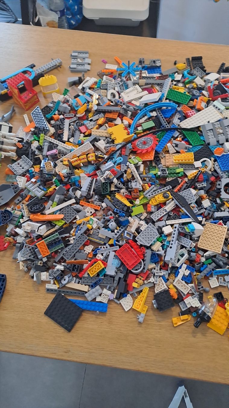 Lego Jeux de construction: 6 kg de lego en vrac – D'occasion à Lausanne par Jade777 4
