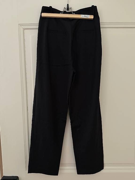 Pantaloni: Massimo Dutti Wollhose – Usato da Luzern venduto da HeleneXX 1