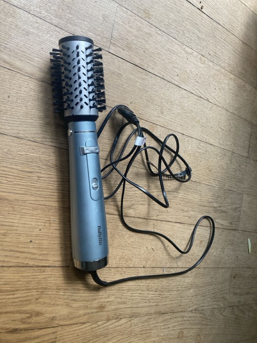 Autres articles pour la maison: BaByliss Rotationsbürste – D'occasion à Basel par Nomagusa