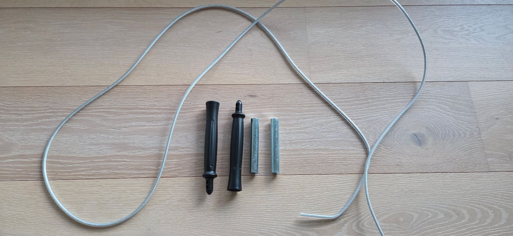 Corde per saltare: Speed Jump Rope (Springseil), NEU – Nuovo (secondo la descrizione) da Liebefeld venduto da bgu_l5vk 1