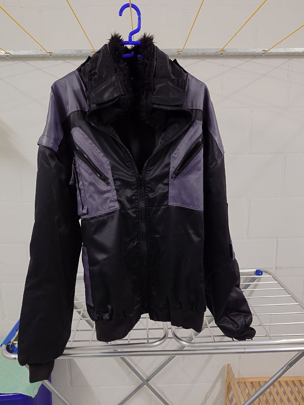 Giacche: Piloten Jacke mit warmem Innenfutter – Nuovo (secondo la descrizione) da Bätterkinden venduto da Grooovy 4