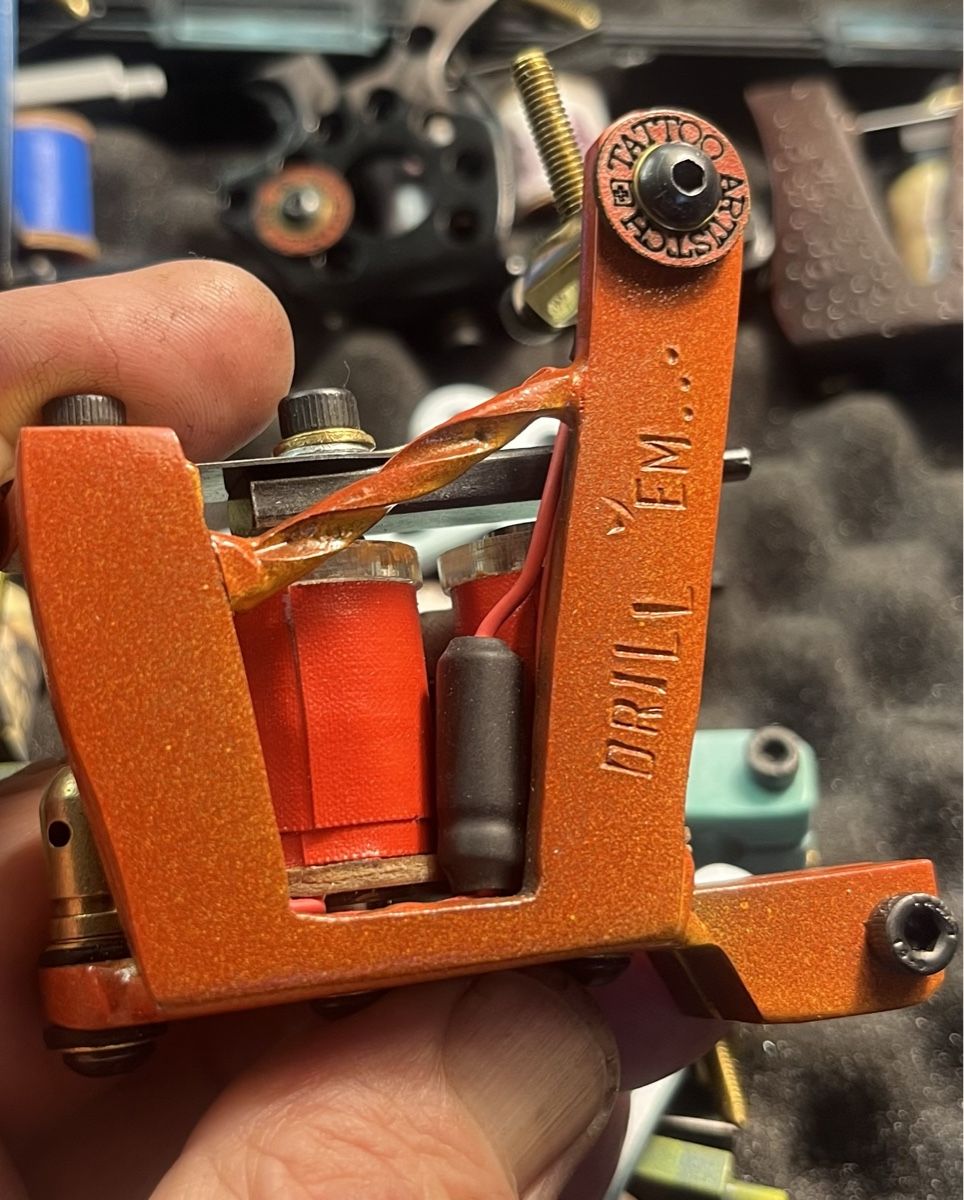 Altro per la cura del corpo: Custom Tattoo Machine - Made in Switzerland – Nuovo e nell'imballaggio originale da Obermumpf venduto da davetattoo 3