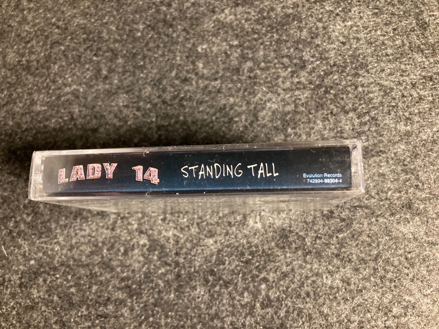 Kompaktkassetten: Lady 14 - Standing Tall (MC) – Neu und originalverpackt aus Fribourg von Karushi 1