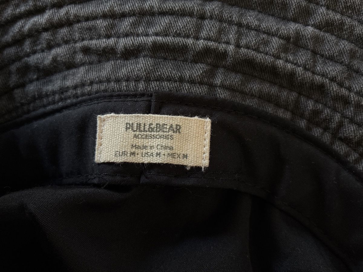 Copricapi, berretti & cappellini: Bucket Hat / modischer Hut mit Schmetterling, M – Usato da Zürich venduto da Annie_Broad 3