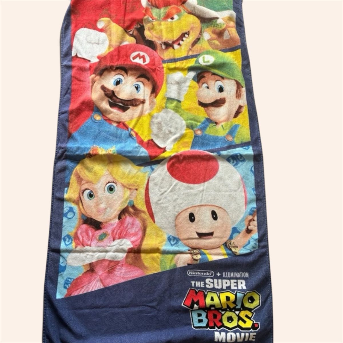 Badetücher: SERVIETTE SUPER MARIO BROS. – Gebraucht aus Lausanne von mar_6snp