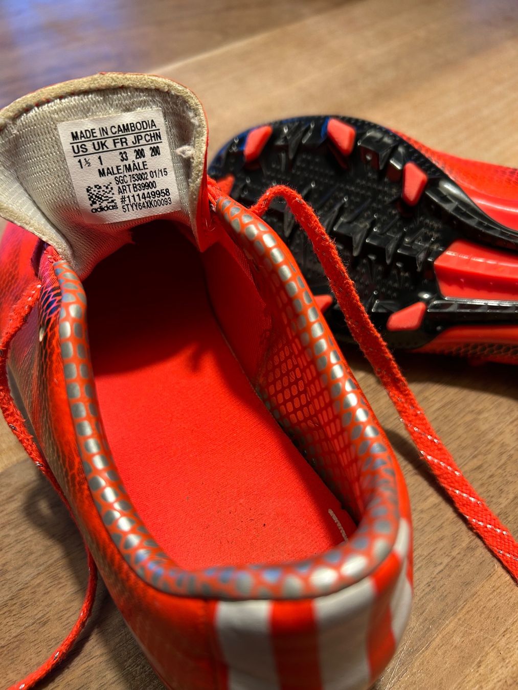 Adidas Scarpe per ragazzi: Fussballschuhe Adidas Grösse 33 – Usato da Niederrohrdorf venduto da Mirjam3056 4