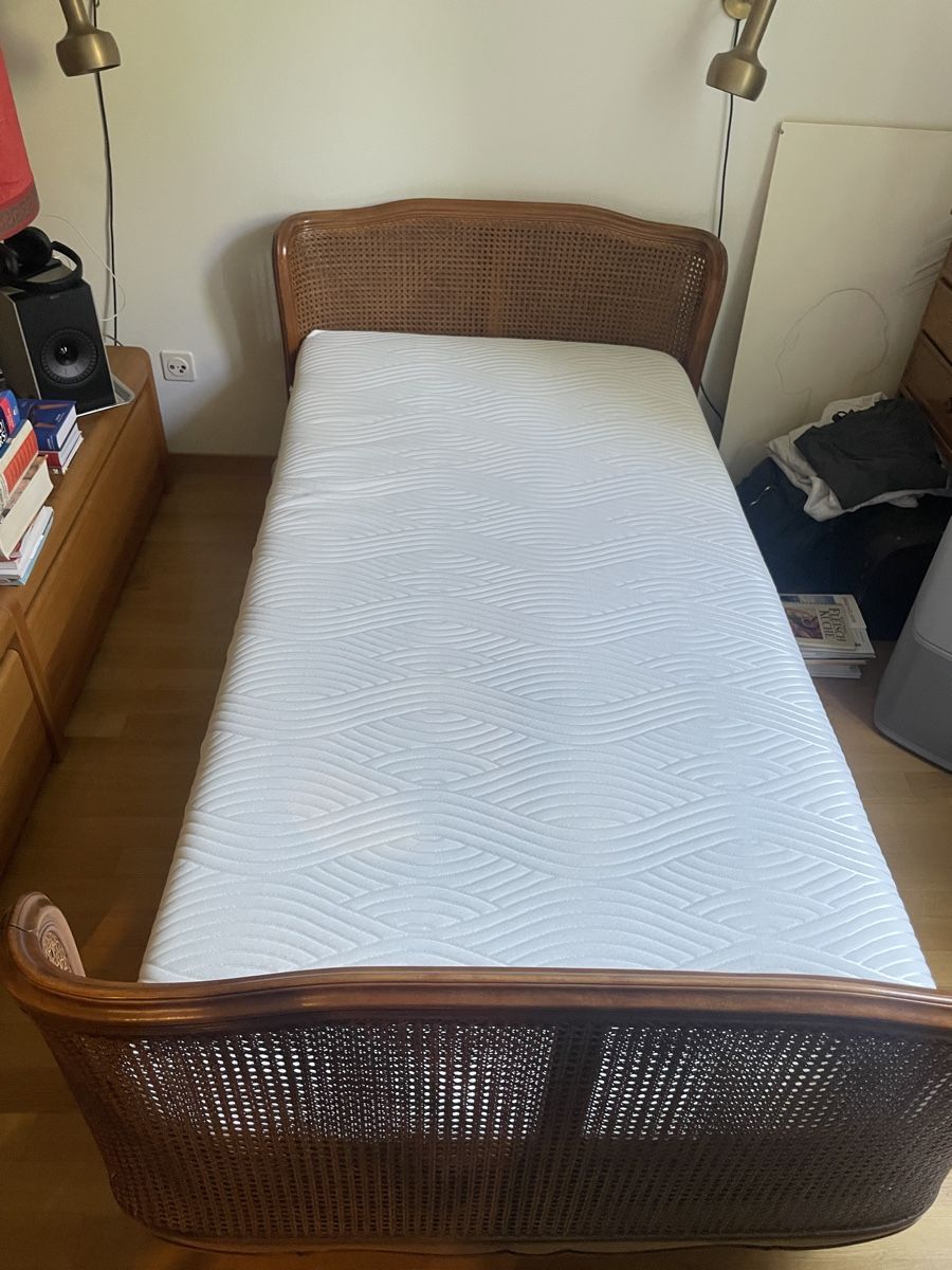 Betten: Bett mit Matratze – Gebraucht aus Zürich von Grotanna 1