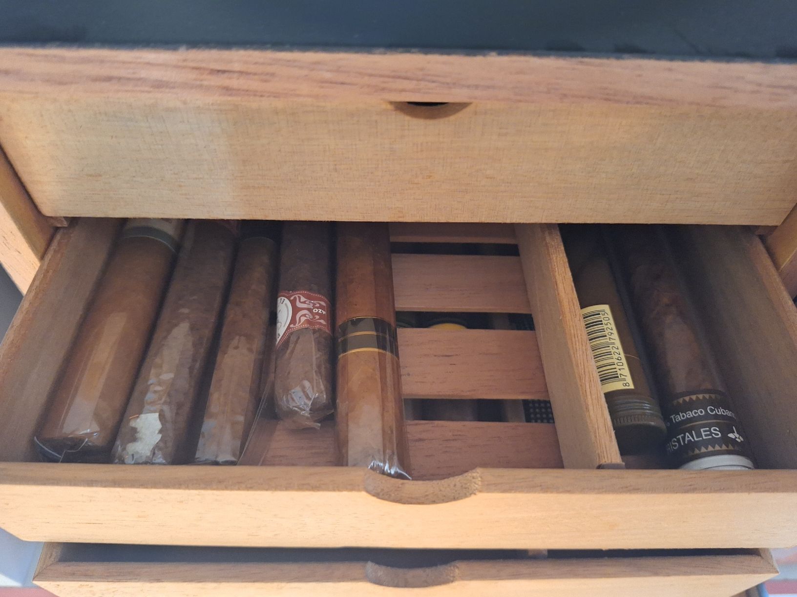Humidore: Humidor mit Zigarren und Zubehör – Neu (gemäss Beschreibung) aus Gretzenbach von Chillkrot 3