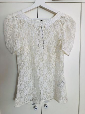 Bluse aus spitze weiß Gr. L