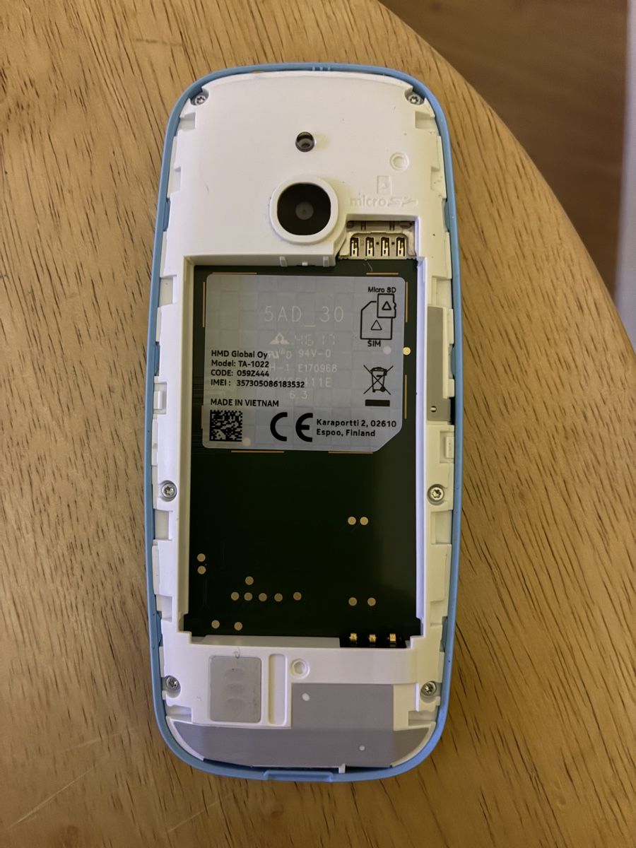 Nokia Telefoni cellulari / Smartphones: Nokia 3310 TA-1022 – Usato da Glarus venduto da thornton 2
