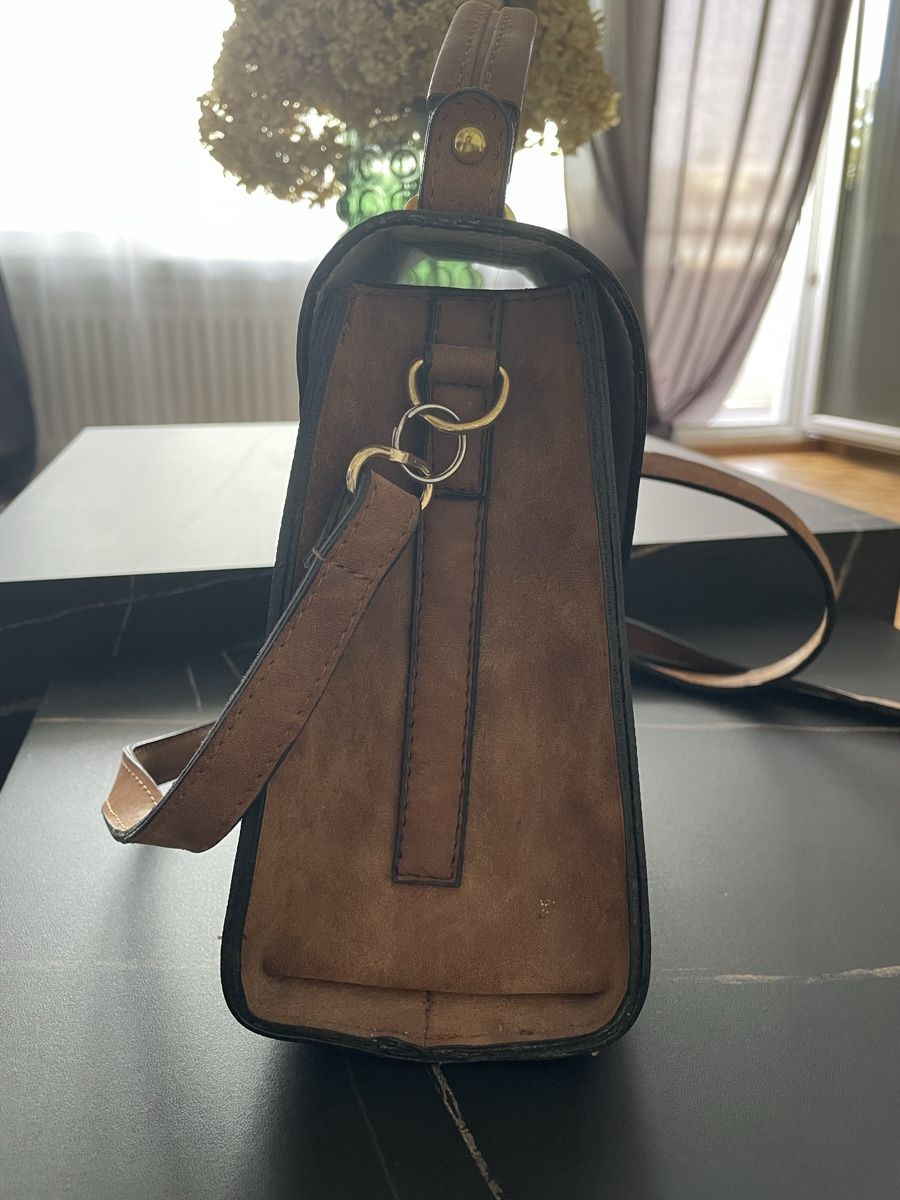 Sacs femmes: Handtasche  – D'occasion à Zürich par car_26mh 1