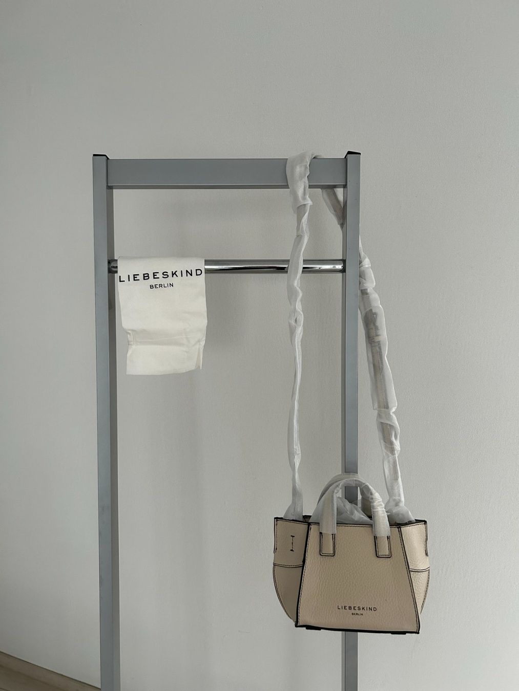 Liebeskind Borse da donna: Liebeskind-Tasche – Nuovo (secondo la descrizione) da Biel-Benken BL venduto da ser_z25x