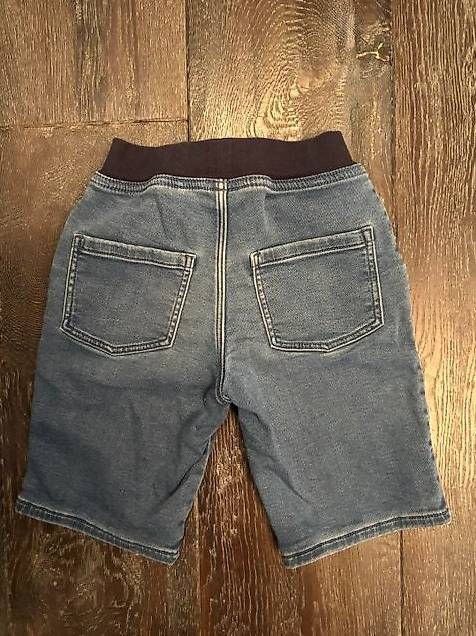 Petit Bateau Hosen: Short en jeans Petit Bateau Taille 6 ans – Gebraucht aus Petit-Lancy von areyouinterested 2