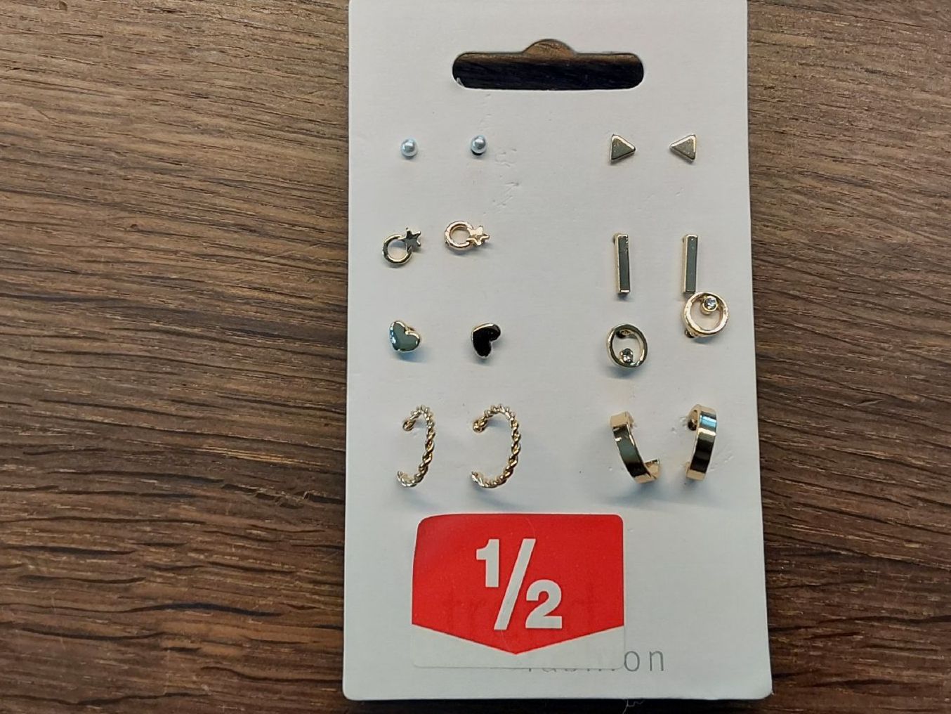 Ohrringe & -stecker: 8 Paar Ohrstecker Migros neu – Neu und originalverpackt aus Köniz von scopello12