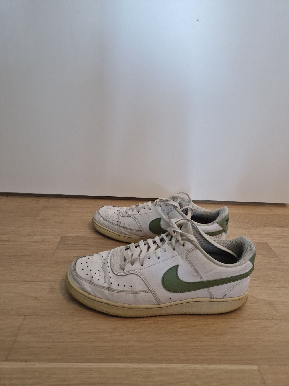Nike Herrenschuhe: Nike Sneaker, Grösse 45 gebraucht,  – Gebraucht aus Aesch BL von Basilisk27