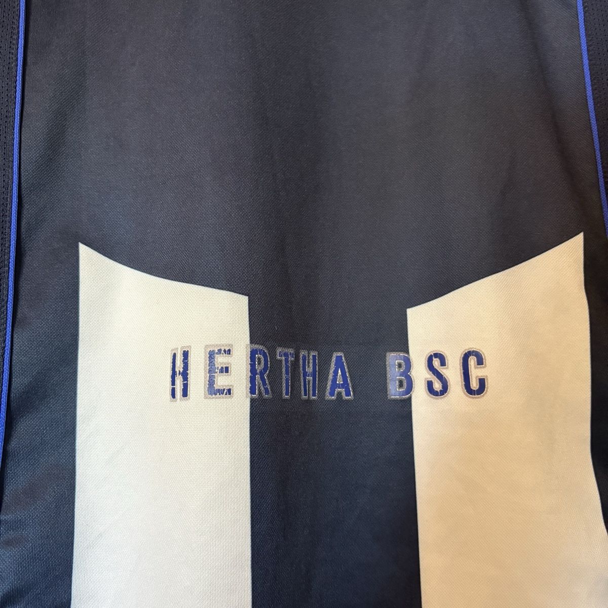 Nike Canottiere & Pantaloni: Hertha BSC Berlin Trikot Nike 2004/2005 – Usato da Winterthur venduto da LaBodega 7