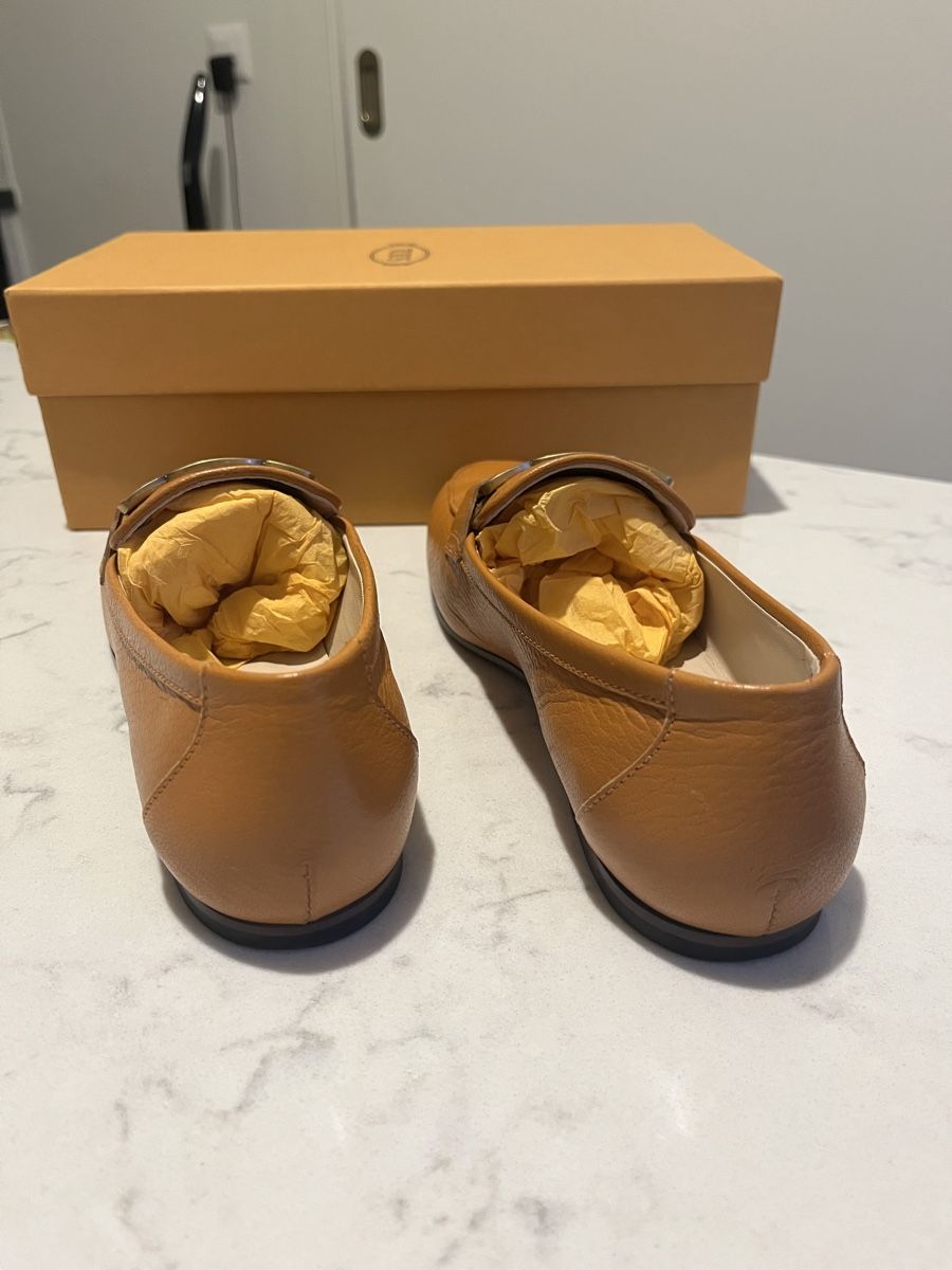 Tod'S Scarpe da donna: TOD's Gommino Leather Loafers - Size 38 – Usato da Mies venduto da nic_yk5d 3