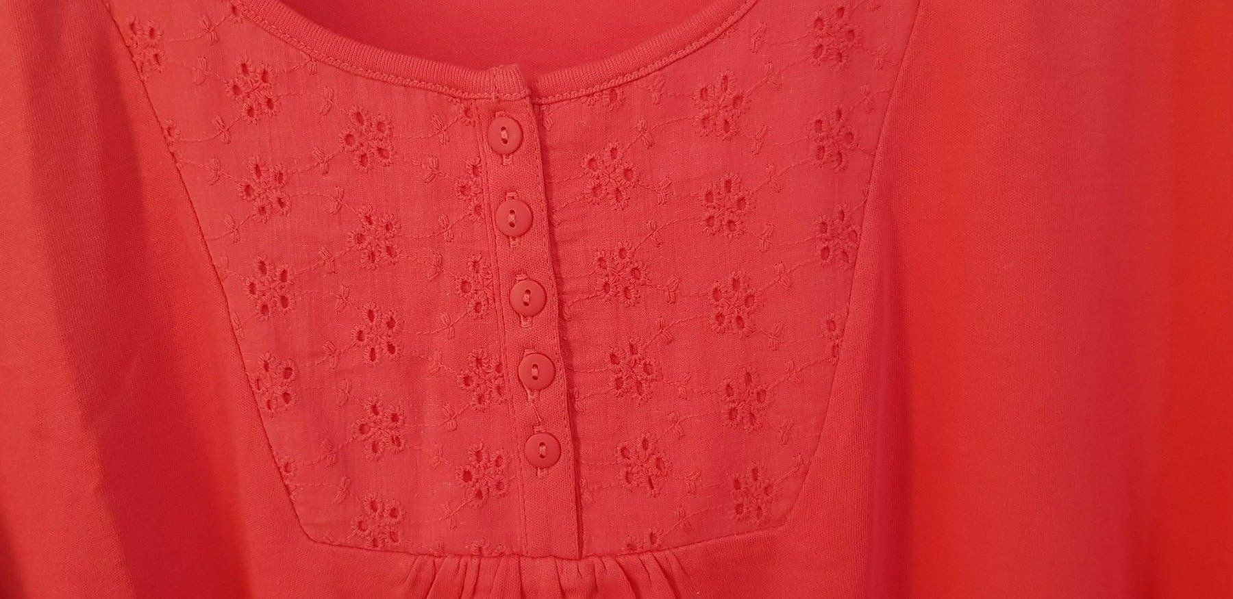 C&A T-shirt: T-Shirt, Farbe himbeer, Grösse XL – Usato da WALTERSWIL SO venduto da thb_ybm8 1