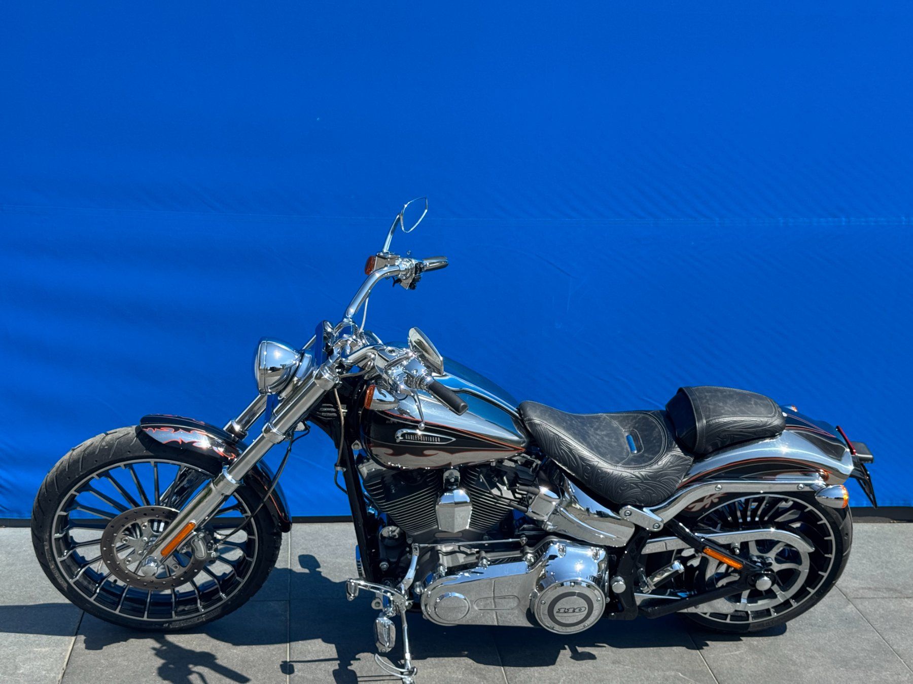Harley-Davidson Chopper: HARLEY-DAVIDSON FXSBSE Breakout ABS CVO 110 ab MFK – Usato da Escholzmatt venduto da Wikinger11 9